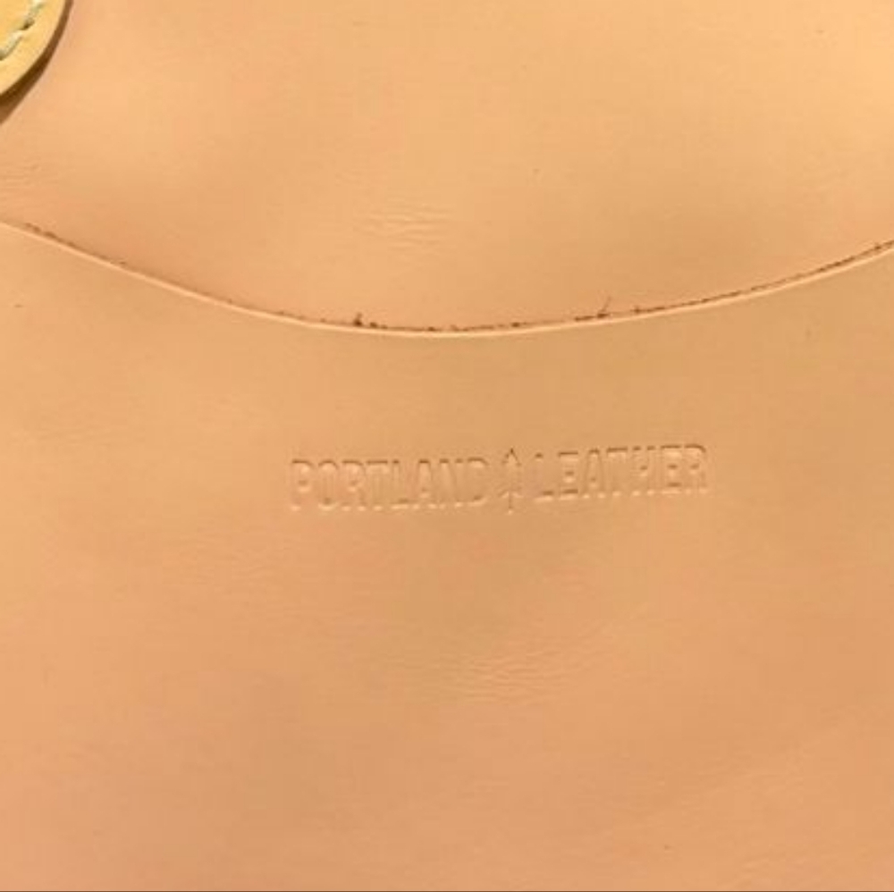 Portland Peach Leather Laptop Bag - Picture 2 of 4